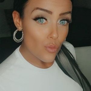 Meet your Posher, Karina